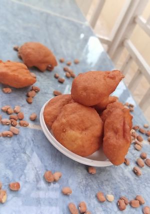 A picture of Beans cake (akara/kosai).