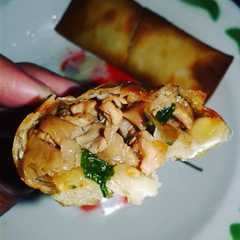 รูปของ Lumpia ayam jamur simple