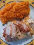 Rolls Merluza, Panceta y Queso con Puré de Calabaza al Horno