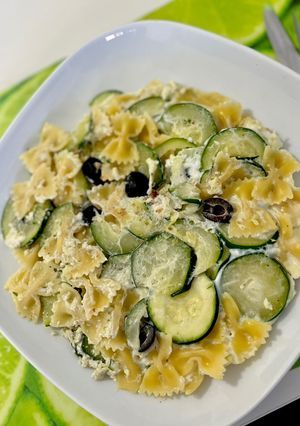 Foto di Frittata di farfalle con zucchine ed olive