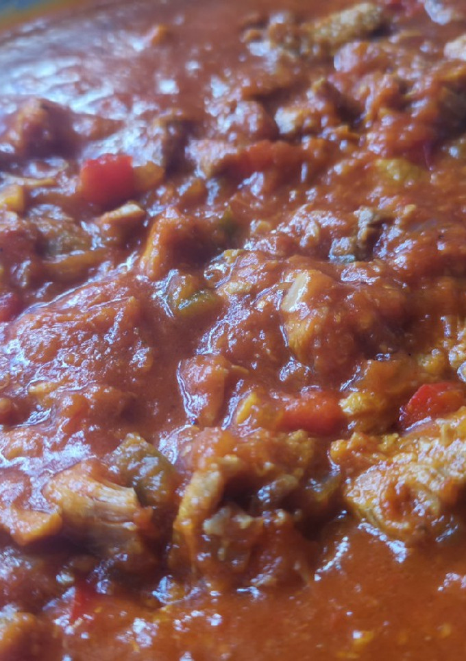 Una foto de Carne con tomate (de mi madre)