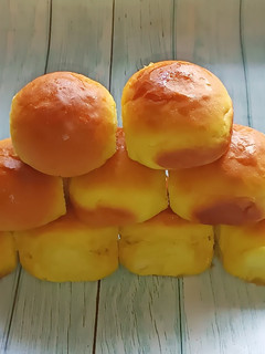 A picture of Sweet Scones.