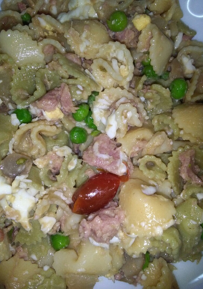 Una foto de Ensalada de pasta de margaritas