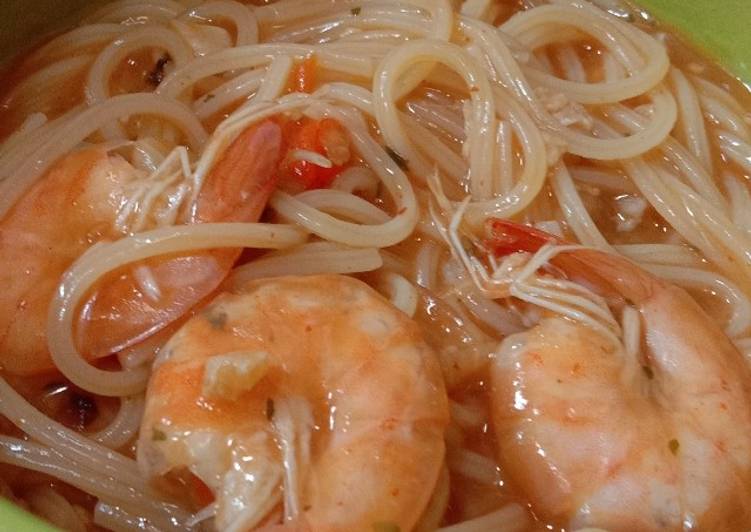 Spageti udang saus pedas