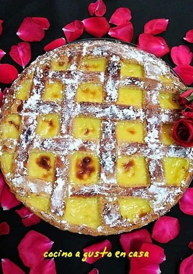 Una foto de 🌹Tarta de crema pastelera 🌹