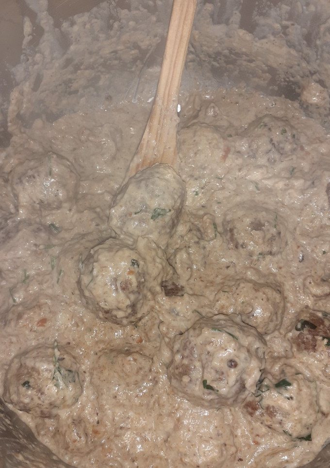 Una foto de Albóndigas en salsa de setas