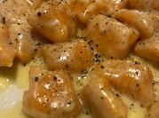 Una foto di fontina fonduta