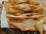 Una foto de torta frita para celíaco