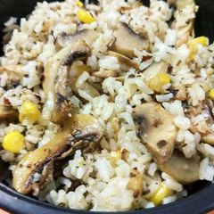 Italian style mushroom fried rice A picture of Italian style mushroom fried rice.