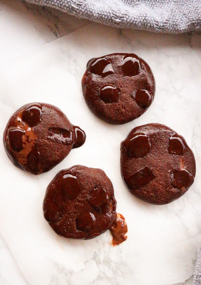 Una foto de Cookies triple choc al microondas 🍪