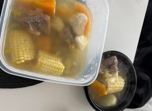 Una foto de Sopa de Res