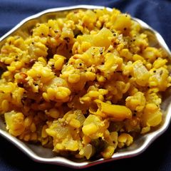 A picture of Bottlegourd moong dal Poriyal/ Stir-fry.