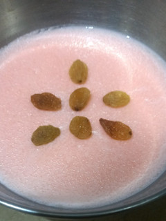 A picture of Diet rose kheer, 🌹🥣🍝.