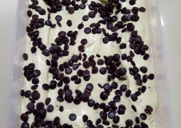 Cara Gampang Membuat Es Cream Alpukat Simpel, Lezat