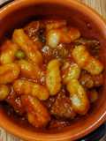 Stufato con gnocchi di patate