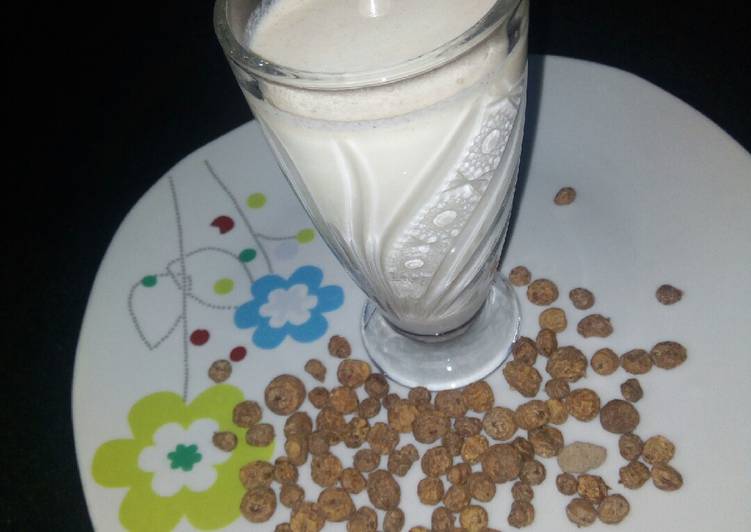 How to Prepare Any-night-of-the-week Tigernut Milkshake