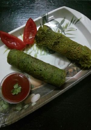 A picture of Spinach bathu chila.