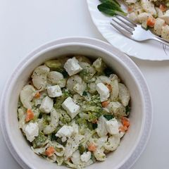 A picture of Classic Macaroni Salad.