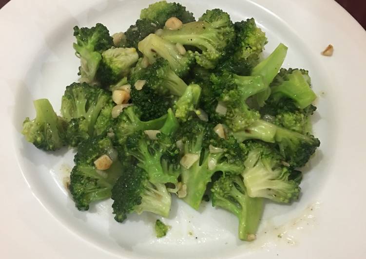 Resep Tumis brokoli  oleh febb Cookpad