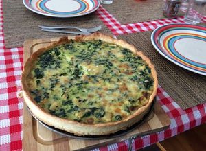 Una foto de Quiche de espinaca y pollo