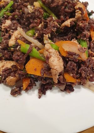 รูปของ ข้าวไรเบอร์รี่ผัดไก่