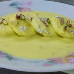 A picture of Rasmalai.