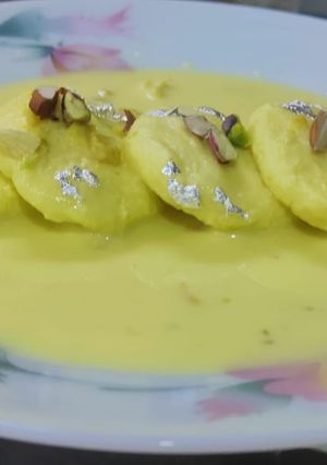 A picture of Rasmalai.