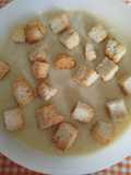 Gazpacho de espárragos con alcachofas y pepino