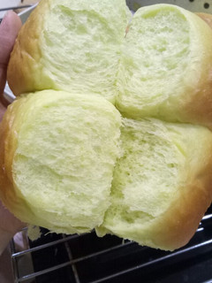 Foto resep Whipped Cream Pandan Soft Bread
