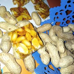A picture of Homemade peanut brittle (chikki).
