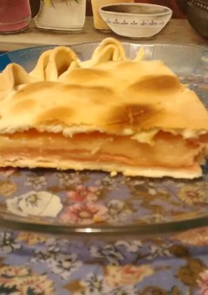 Una foto de Tarta de jamón y queso (fácil y rápida)