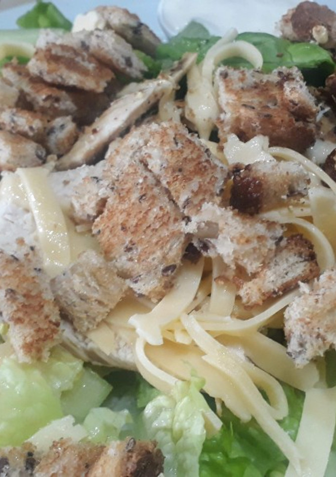 Una foto de Ensalada Caesar🥗