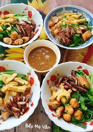 A picture of Bún Thịt Bò Áp Chảo, Chả Giò, Đậu Hũ Mắm Nêm.