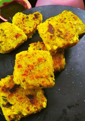 आलू टिक्की (aloo tikki recipe in Hindi) रेसिपी मुख्य फोटो