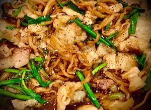 Hình của món Thịt Heo Xào Cải Xá Bấu.