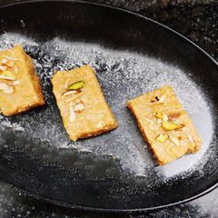 A picture of Milk Cake.
