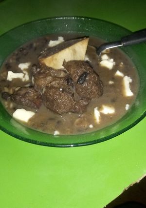 Una foto de Sopa de poroto con queso