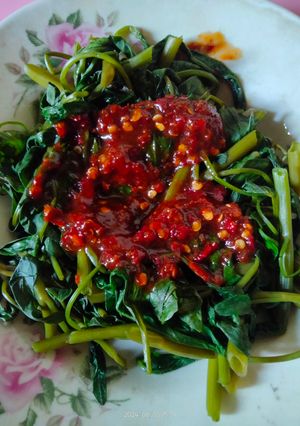 Foto resep Rujak kangkung asam pedas