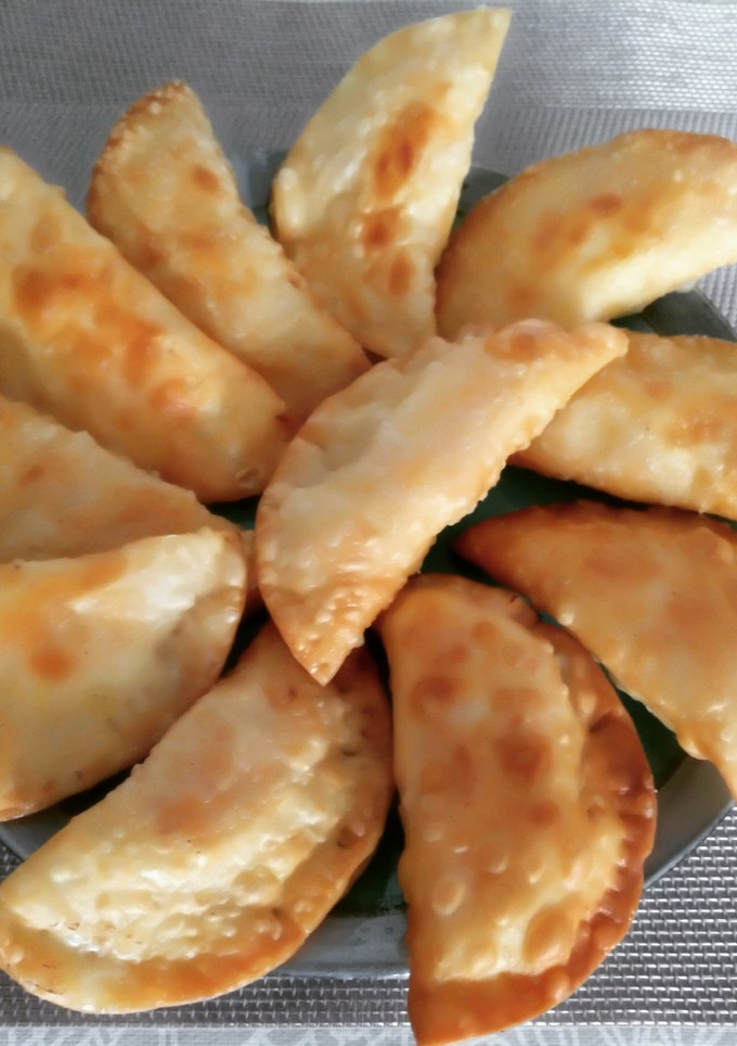 Una foto de Empanadillas de queso crema y Jamón york