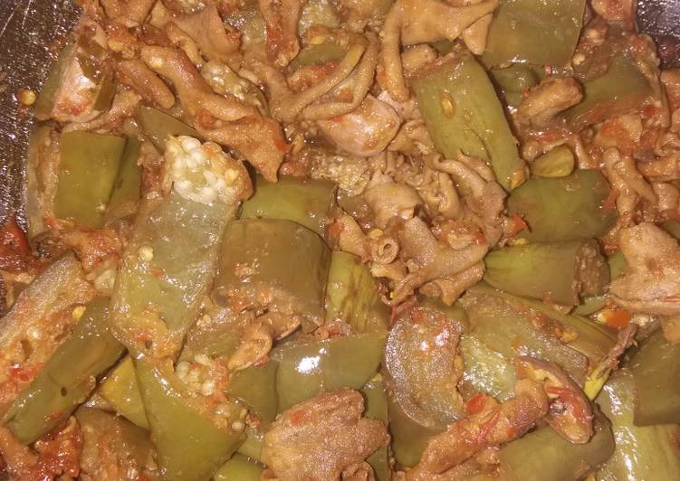 Balado terong hijau dan usus ayam yuhu