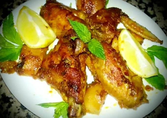 Step-by-Step Guide to Prepare Award-winning Oven Grilled Chicken Wings With Potato In Awesome Sauce😜👍🎄