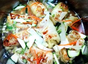 Una foto de Sopa de Rollitos de Repollo y Vegetales