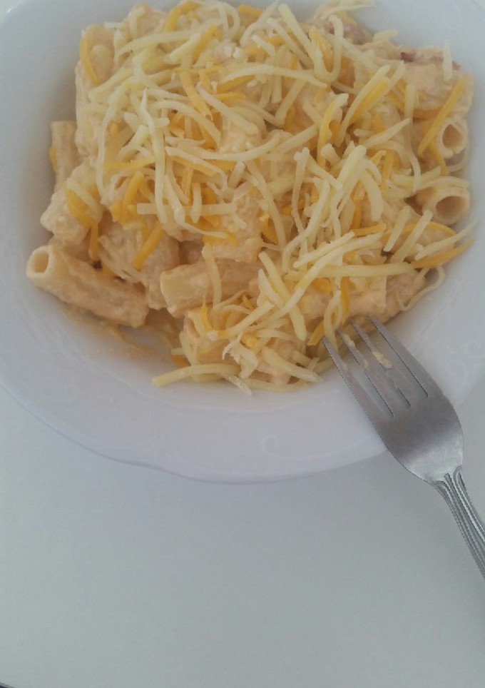 Una foto de Tortiglioni ala carbonara & queso