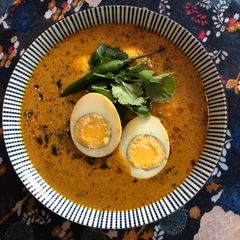 A picture of Egg Masala curry.