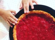Una foto di cheesecake alla fragola