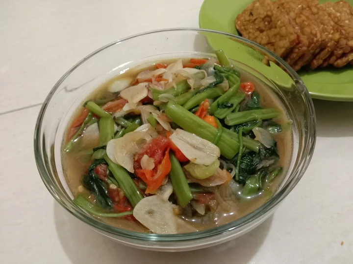 Langkah Mudah untuk Membuat Resep Tumis kangkung saus tiram yang Lezat Sekali Anti Ribet, Mantap Sekali