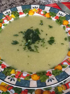 Una foto de Crema de calabacín (zuchini, zapallito)