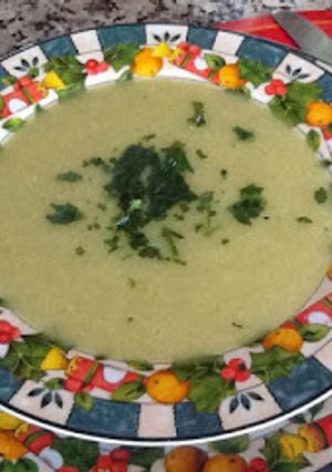 Una foto de Crema de calabacín (zuchini, zapallito)