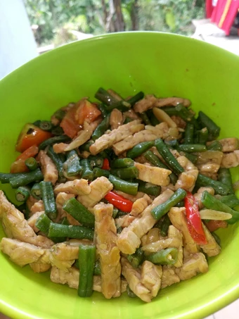 Langkah Gampang Menyiapkan Resep Tumis tempe dan kacang panjang yang Lezat Sekali Anti Ribet, Bisa Manjain Lidah