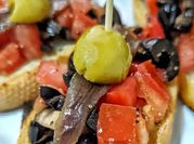 Una foto de anchoa en aceite